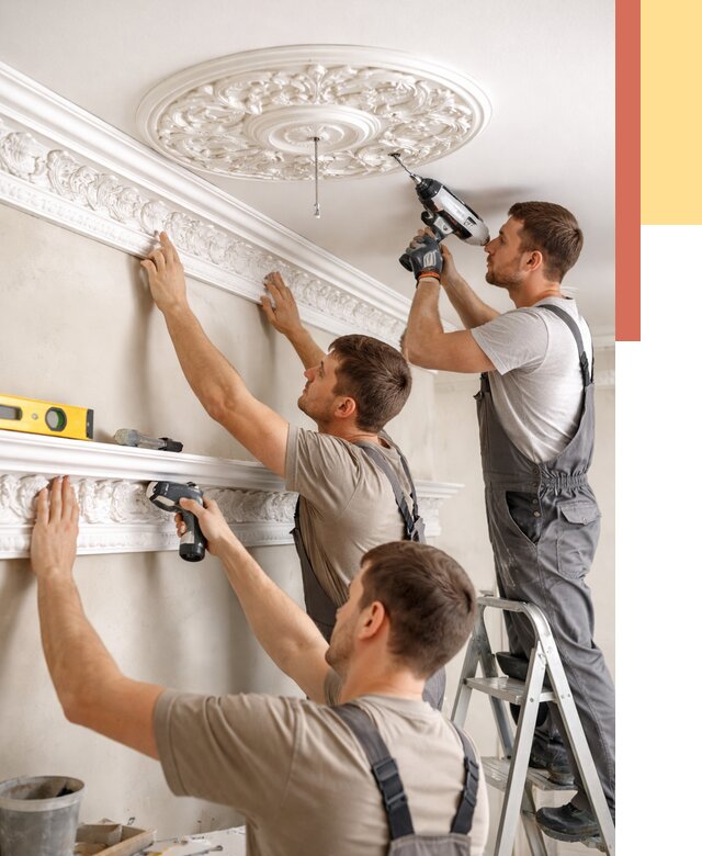 Монтаж лепнины на потолок в Черкесске от 3263 руб. быстро и недорого | ОТДЕЛОЧНИК-Чрк